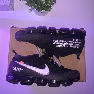 Off white nike vapor max size 10